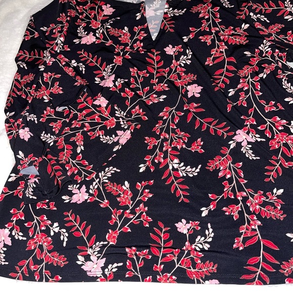 Liz Claiborne Floral Blouse - Picture 2 of 9